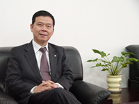 飺ΪóСӲʵ